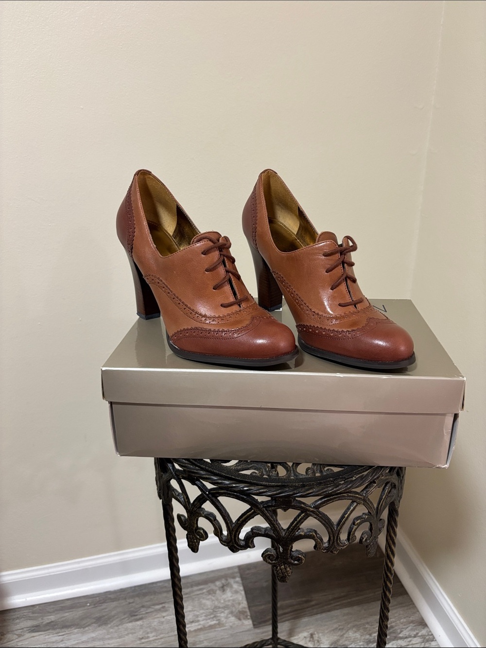 Marc Fisher Leather Lace-Up Oxford Heels in Cognac